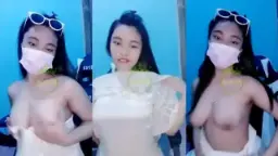 Miss Azeel show Toket bulat bening masih Kenyel Video by SangeLink